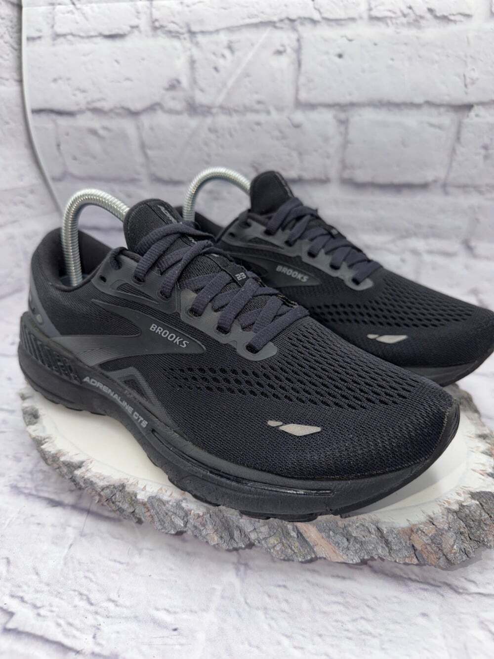 Brooks Adrenaline GTS 23 Womens Size 9 Black Athletic Running Shoes Sneakers